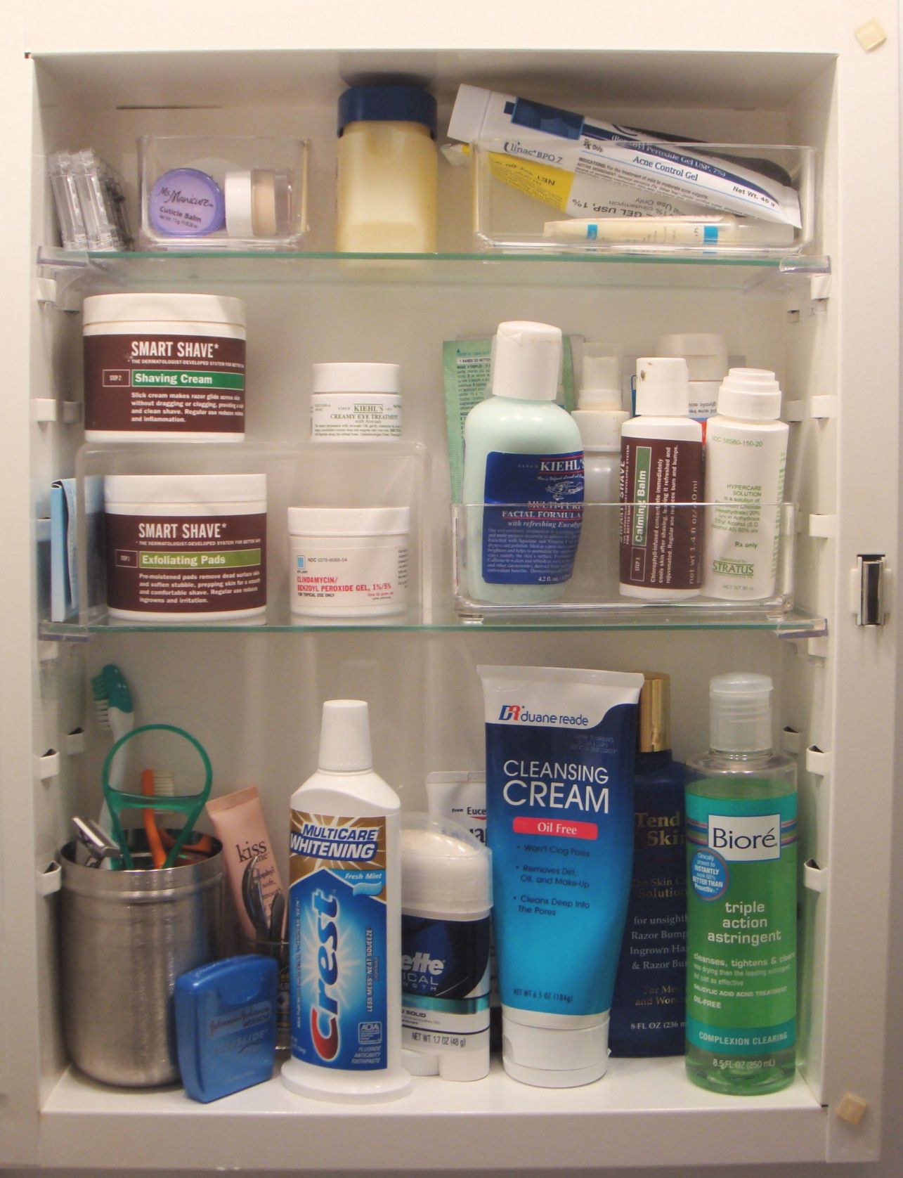 5 Must-Have Medicine Cabinet Organizer Inserts to Declutter Your Bathroom